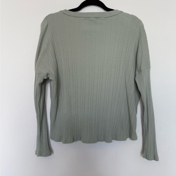 Anthropologie Entro Ribbed Knit Blouse in Soft Green - Picture 5 of 6